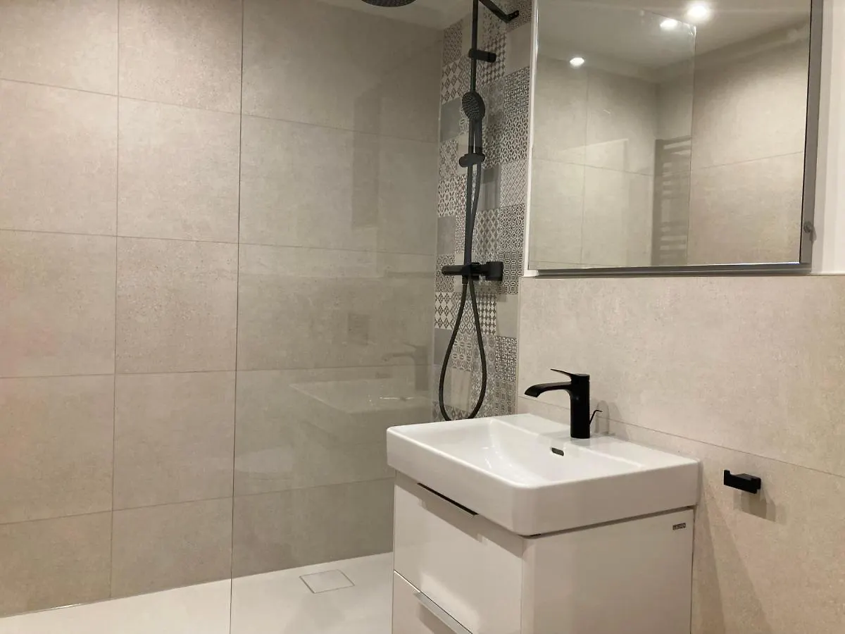 Patama Karli Suite - Zentrales City-Feeling Nahe Suedvorstadt, Uniklinik Leipzig Germany