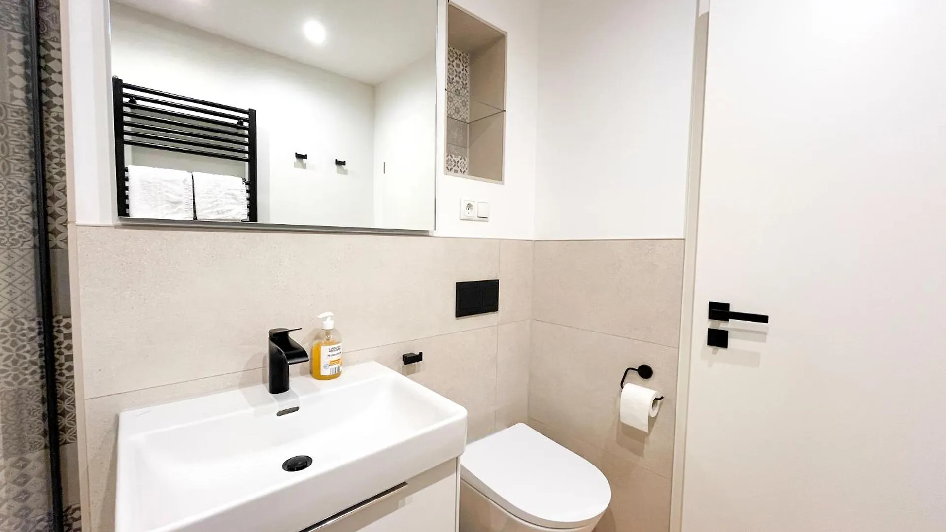 Patama Karli Suite - Zentrales City-Feeling Nahe Suedvorstadt, Uniklinik Leipzig Apartment
