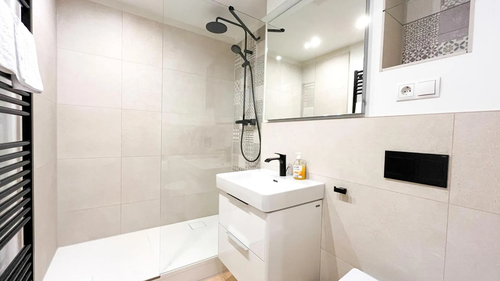 Apartment Patama Karli Suite - Zentrales City-Feeling Nahe Suedvorstadt, Uniklinik Leipzig Germany